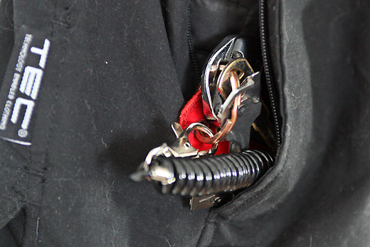 a black zipper with a red and black zipper