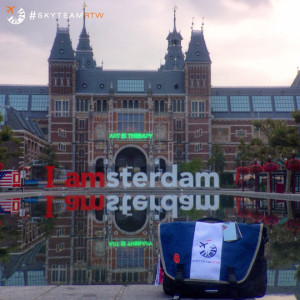 #SkyTeamRTW takes in Amsterdam early in the morning. 